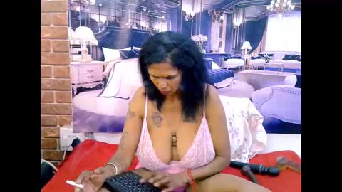 Snapshot of sexyva4u2luv chatting on 27, 4, 2026 sexyva4u2luv online show from 27, 4, 2026
