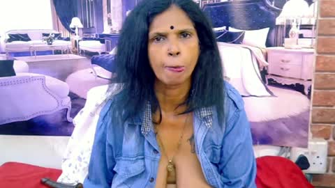 Snapshot of sexyva4u2luv chatting on 18, 6, 2026 sexyva4u2luv online show from 18, 6, 2026