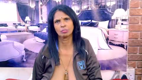 Snapshot of sexyva4u2luv chatting on 23, 6, 2026 sexyva4u2luv online show from 23, 6, 2026
