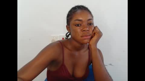 Snapshot of sexyxbunnyxx chatting on 25, 10, 2025 Blue online show from 25, 10, 2025