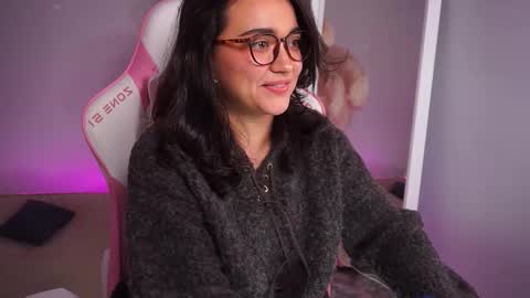 Lily  online show from 18, 11, 2025