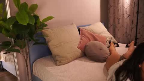 Lily  online show from 20, 12, 2025