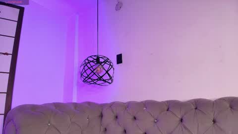 Snapshot of shadowlune chatting on 24, 5, 2026 shadowlune online show from 24, 5, 2026