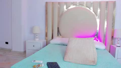 Snapshot of shainabonne chatting on 25, 1, 2025 Shaina online show from 25, 1, 2025