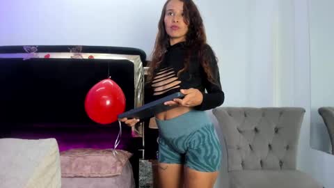 Snapshot of shainabonne chatting on 14, 2, 2025 Shaina online show from 14, 2, 2025