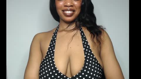 Snapshot of shallie_x chatting on 28, 4, 2026 ESTHER online show from 28, 4, 2026