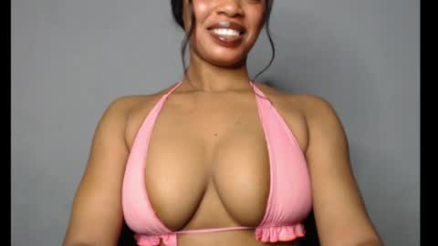 Snapshot of shallie_x chatting on 27, 5, 2026 ESTHER online show from 27, 5, 2026