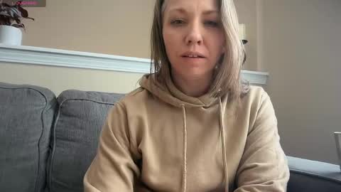 Snapshot of shameless_shalynn chatting on 22, 5, 2026 Shalynn online show from 22, 5, 2026