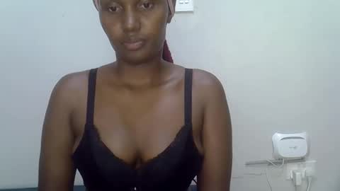 Snapshot of shanizzz chatting on 19, 5, 2026 shanizz online show from 19, 5, 2026