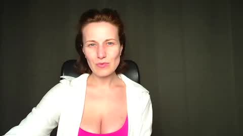 Snapshot of shannen_sweet chatting on 4, 5, 2026 Shannen online show from 4, 5, 2026
