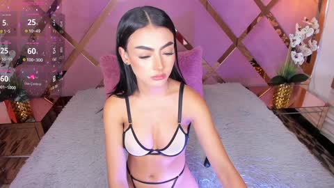 Snapshot of shanonclark chatting on 17, 12, 2024 SHANON online show from 17, 12, 2024
