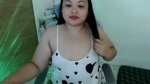 Snapshot of shantal_romance8 chatting on 5, 8, 2026 shantal_romance8 online show from 5, 8, 2026