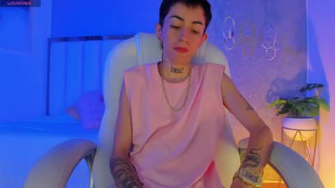 Snapshot of shantal_thompson21 chatting on 17, 5, 2026 Shantal online show from 17, 5, 2026
