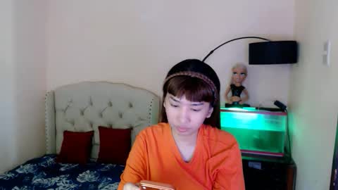 SHANTA FOX  s online show from 20, 3, 2026