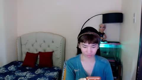 SHANTA FOX  s online show from 5, 4, 2026