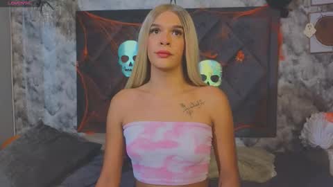 Shantal Jones online show from 25, 10, 2025