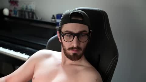 frenchy boy online show from 8, 2, 2026