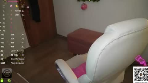 Snapshot of sharai_ chatting on 8, 7, 2026 Lau online show from 8, 7, 2026