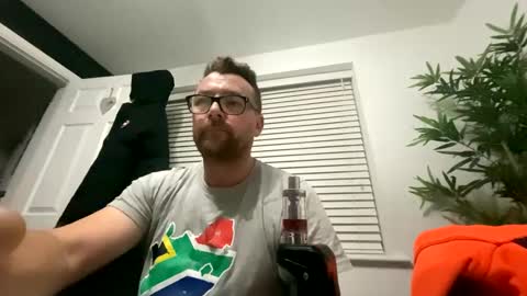 Snapshot of sharksboy16 chatting on 21, 1, 2025 Sharksboy online show from 21, 1, 2025