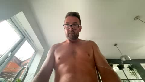 Snapshot of sharksboy16 chatting on 26, 7, 2026 Sharksboy online show from 26, 7, 2026