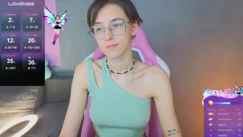 Snapshot of sharli_rose chatting on 3, 12, 2024 Sharli online show from 3, 12, 2024