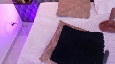 Sharom  online show from 1, 3, 2025