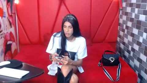 Snapshot of sharon_allan chatting on 4, 7, 2026 Sharon online show from 4, 7, 2026