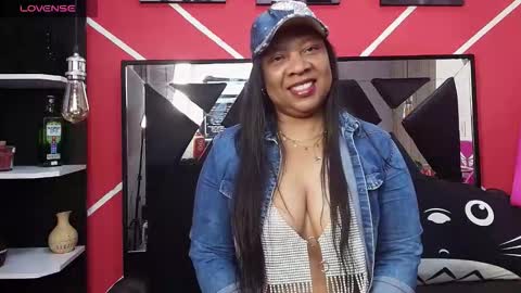 Snapshot of sharon_noa chatting on 11, 2, 2026 Sharon Noa online show from 11, 2, 2026