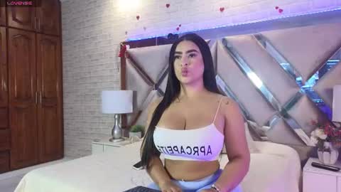 Snapshot of sharonlewy_ chatting on 14, 7, 2026 Sharon online show from 14, 7, 2026
