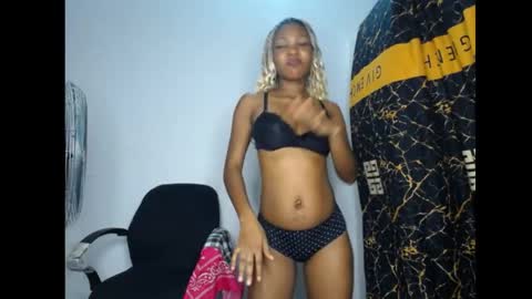 Snapshot of sharonlove8 chatting on 29, 5, 2026 sharon online show from 29, 5, 2026