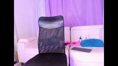 Snapshot of sharooncutee chatting on 27, 3, 2026 online show from 27, 3, 2026