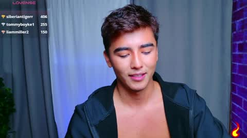 Snapshot of shawn__sanderson chatting on 1, 4, 2026 Shawn online show from 1, 4, 2026