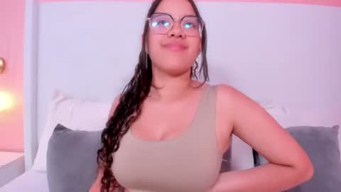 Snapshot of shayra_alina chatting on 25, 6, 2026 shayra_alina online show from 25, 6, 2026