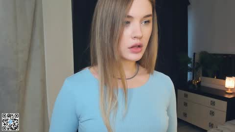 Snapshot of sheenaeast chatting on 25, 12, 2024 Violet online show from 25, 12, 2024