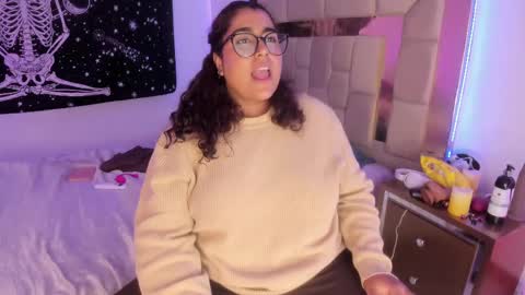 Heidy  online show from 1, 3, 2025