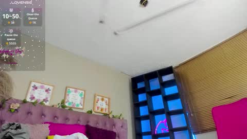 Shelby cute  online show from 16, 2, 2026