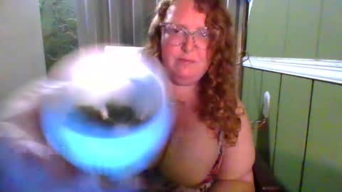 Snapshot of shelbyannn chatting on 10, 10, 2025 Red online show from 10, 10, 2025
