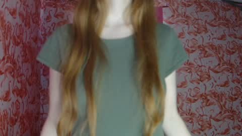 Snapshot of shelikessoymilk chatting on 1, 4, 2026 Erika online show from 1, 4, 2026