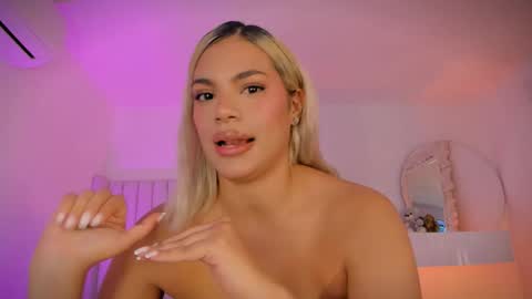 Snapshot of shelynna_azzul chatting on 27, 2, 2026 shelynna_azzul online show from 27, 2, 2026