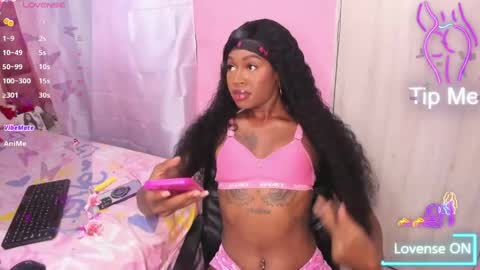 Snapshot of shenielxxx chatting on 21, 5, 2026 shenielxxx online show from 21, 5, 2026
