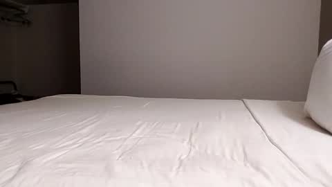 sherbearxrayghost online show from 4, 11, 2025