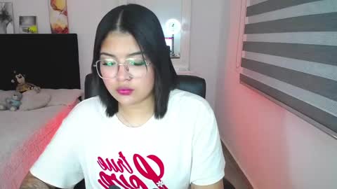 Snapshot of sheryl_stone2 chatting on 2, 2, 2025 Sheryl Stone2 online show from 2, 2, 2025