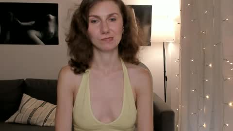 shesleepsnaked online show from 24, 6, 2026