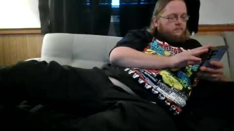 Snapshot of shifty885 chatting on 31, 10, 2025 shifty885 online show from 31, 10, 2025