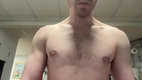 Snapshot of shirtlesshunk15 chatting on 15, 2, 2026 shirtlesshunk15 online show from 15, 2, 2026