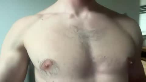 Snapshot of shirtlesshunk15 chatting on 10, 7, 2026 shirtlesshunk15 online show from 10, 7, 2026