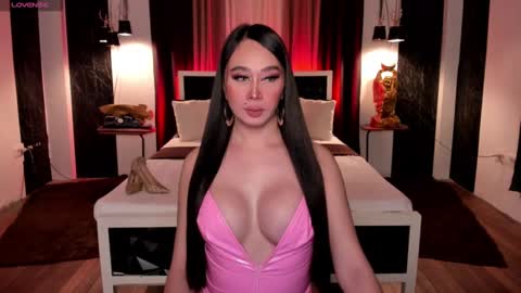 WET AND WILD YHANNA online show from 19, 12, 2024