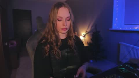 Snapshot of shorty_di chatting on 15, 12, 2024 Diana online show from 15, 12, 2024