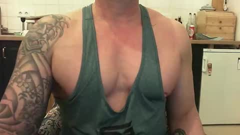 Snapshot of show_on_for_you chatting on 21, 1, 2025 show_on_for_you online show from 21, 1, 2025