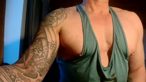 Snapshot of show_on_for_you chatting on 4, 2, 2026 show_on_for_you online show from 4, 2, 2026